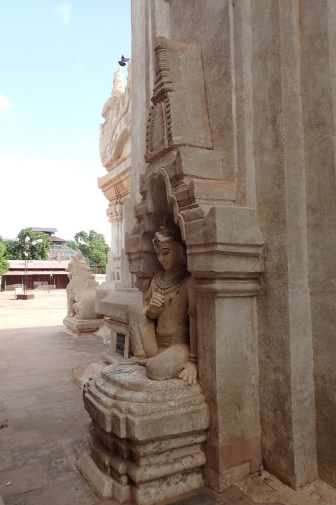 Ananda Templeアーナンダ寺院
